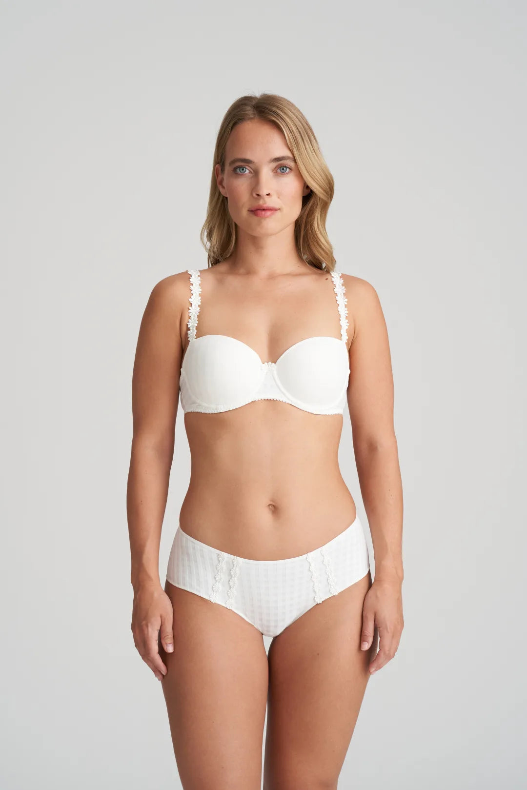 Elegant French Lace Lingerie for Women Avero Balcony Bra | Off White