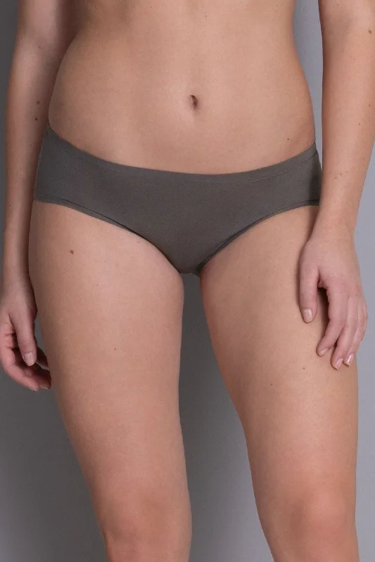 Women's bikini - style briefs with a scalloped edge Anita Essentials Hipster Brief - Anthracite Women's bikini - style briefs with a scalloped edge Anita Essentials Hipster Brief - Anthracite