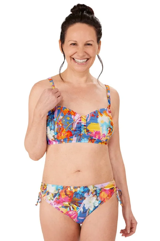 Sporty bikini briefs for beach workouts Amoena Kuala Lumpur Soft Bikini Padded Bandeau Top Sporty bikini briefs for beach workouts Amoena Kuala Lumpur Soft Bikini Padded Bandeau Top