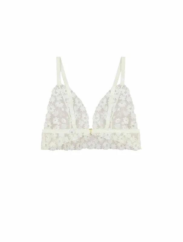 Non wired bras for women with a large bust​ Daisy Boudoir Bra
