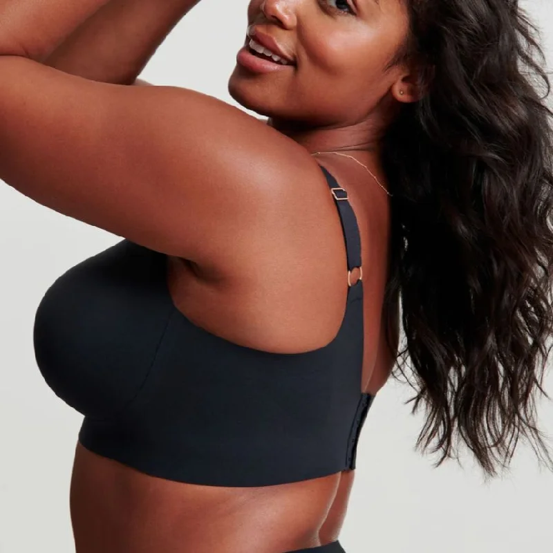 Non wired bralette with floral embroidery Evelyn & Bobbie Beyond Bra in Limited Black with Rose Gold Non wired bralette with floral embroidery Evelyn & Bobbie Beyond Bra in Limited Black with Rose Gold