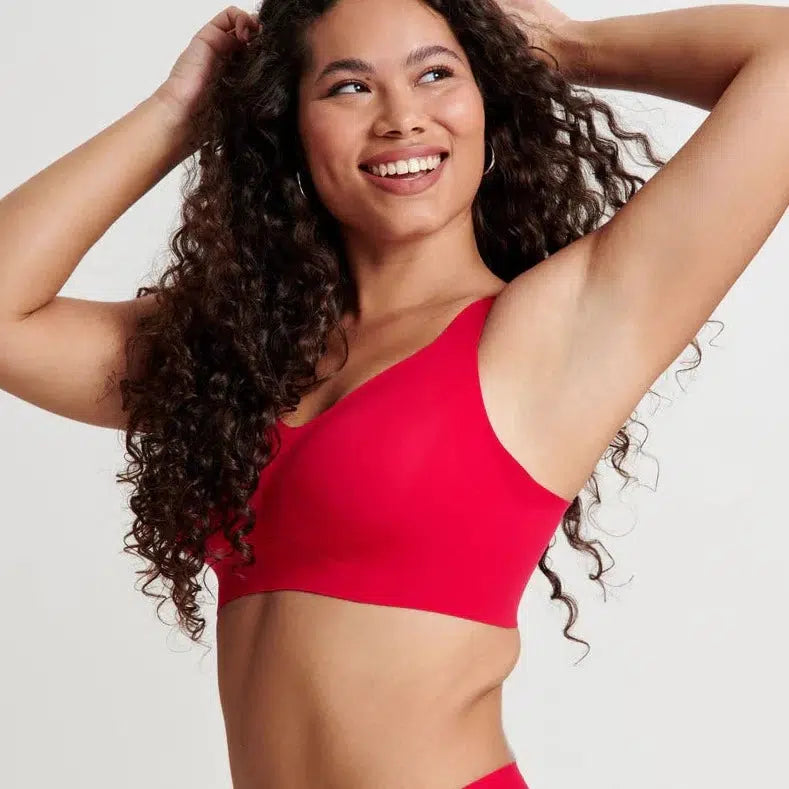 Non wired bralette with a bandeau style Evelyn & Bobbie Beyond Bra in Limited Ruby with Rose Gold Non wired bralette with a bandeau style Evelyn & Bobbie Beyond Bra in Limited Ruby with Rose Gold