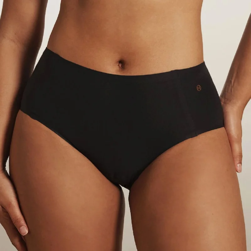 Strapless non wired bras with a smooth finish​ Evelyn & Bobbie High Waisted Retro Bikini