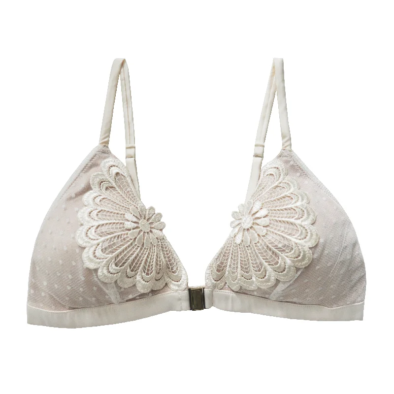 plus size bras with good support Ava Wireless Bra