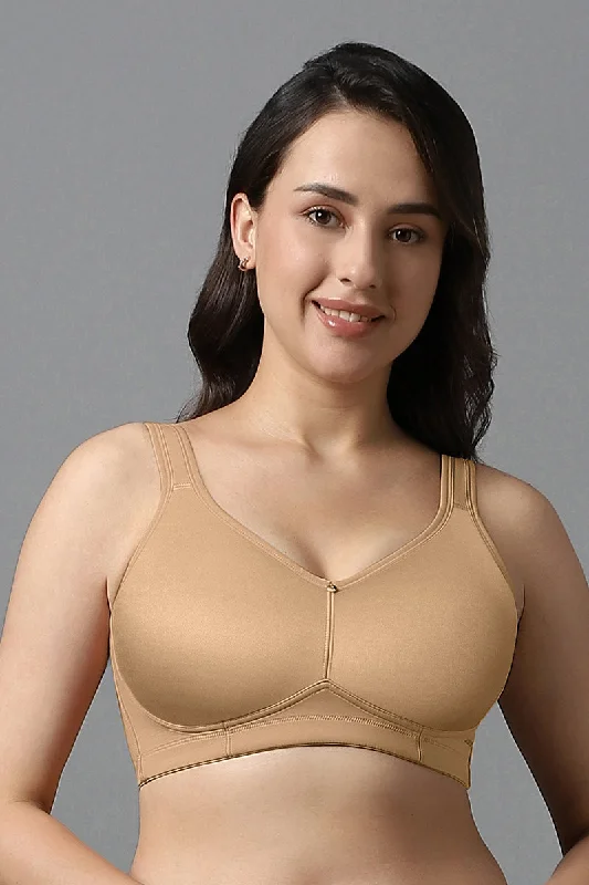 Bra with wide straps for added comfort and weight distribution​ AMANTE-BRA93801 Airy Padded Non-wired Support Bra