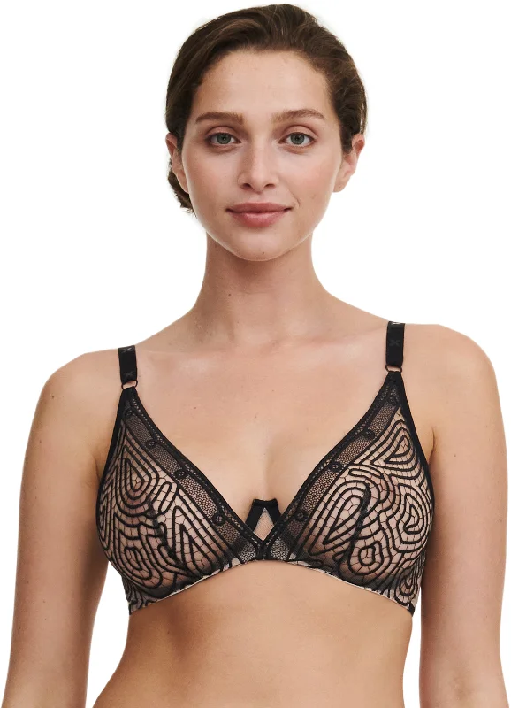 Bra with a shiny finish for a glamorous effect CHANTELLE C018M9 Vibrate Lace Unlined Underwire Bra Bra with a shiny finish for a glamorous effect CHANTELLE C018M9 Vibrate Lace Unlined Underwire Bra