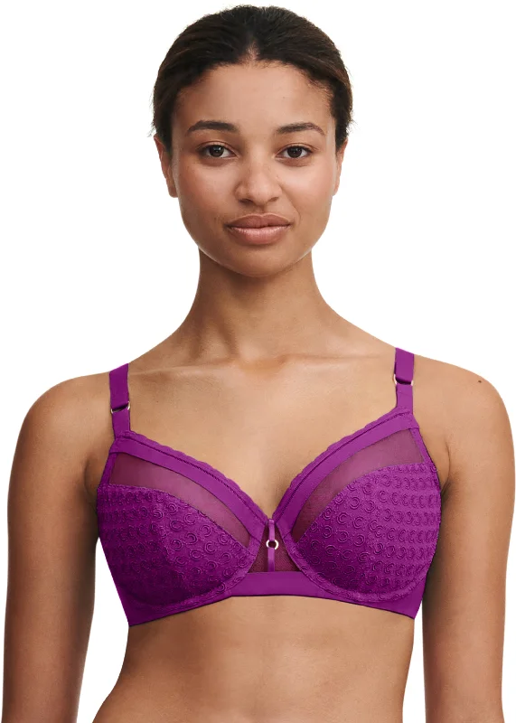 Bra with a plus - size seamless design for a smooth look CHANTELLE C11ZM0 Monogram Plunge Unlined Bra Bra with a plus - size seamless design for a smooth look CHANTELLE C11ZM0 Monogram Plunge Unlined Bra