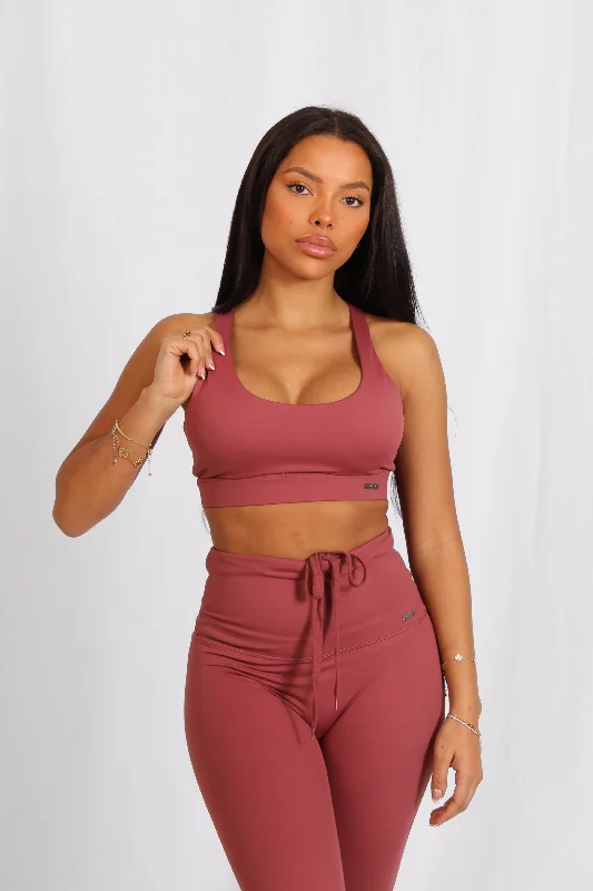 Bra with a quarter - cup design for a very revealing style Cross Back Sports Bra Rosa Bra with a quarter - cup design for a very revealing style Cross Back Sports Bra Rosa