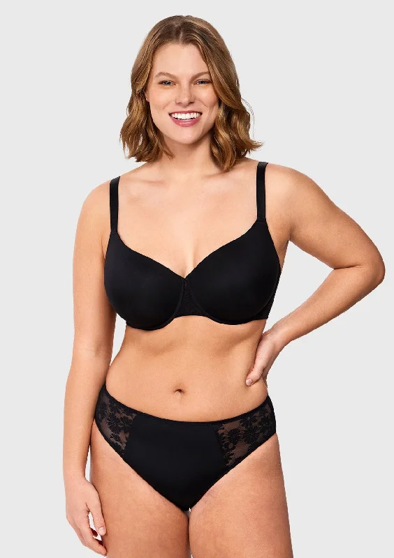 Bra with a padded cup for added comfort and shape Daisy Smooth Lace Lightly Padded Racerback T-shirt Underwire Bra Bra with a padded cup for added comfort and shape Daisy Smooth Lace Lightly Padded Racerback T-shirt Underwire Bra