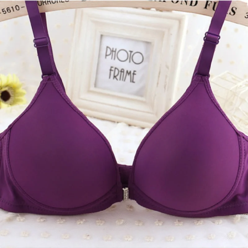 Bra with a satin - lined cup for a smooth and comfortable fit​ Front Closure Lace Racer Back Smooth Surface Push Up