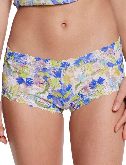 Shaper for a yoga session to support poses Hanky Panky Printed Signature Lace Boyshort Shaper for a yoga session to support poses Hanky Panky Printed Signature Lace Boyshort