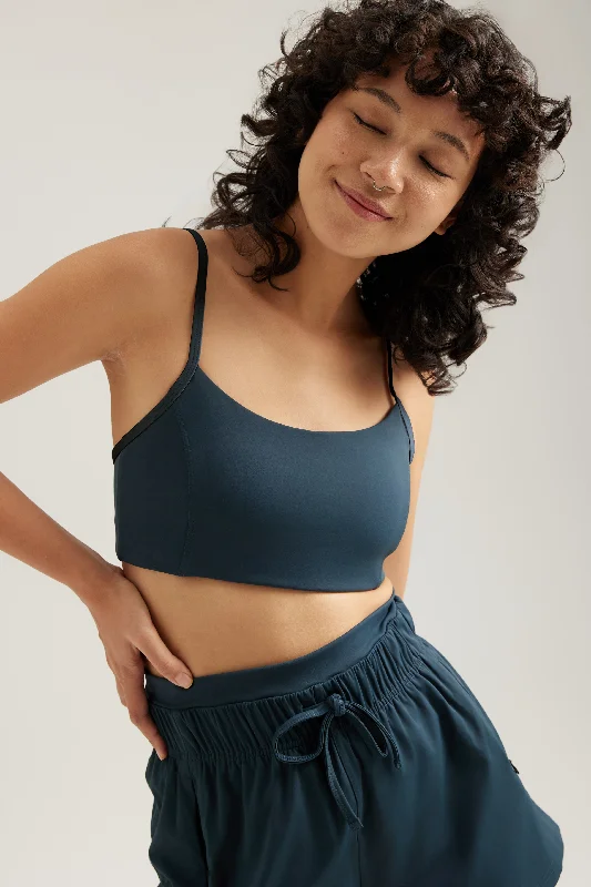 adjustable strap women sport bra for a perfect fit Here And Now Bra 2.0 in Pine