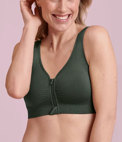 Bra with a pattern - print for a more unique appearance Lynn Post Mastectomy Front Zip Bra In Jungle - Anita Bra with a pattern - print for a more unique appearance Lynn Post Mastectomy Front Zip Bra In Jungle - Anita
