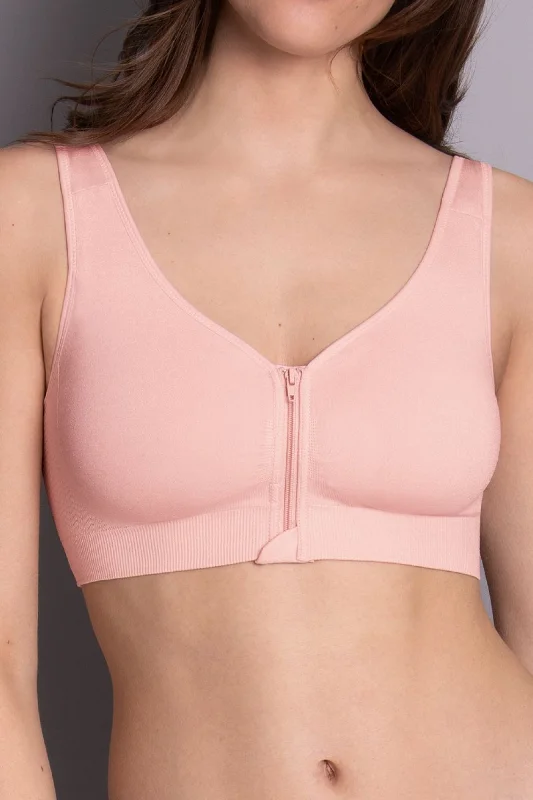 Bra with a seamless back for a smooth look under clothes Lynn Post Mastectomy Front Zip Bra In Lotus - Anita Bra with a seamless back for a smooth look under clothes Lynn Post Mastectomy Front Zip Bra In Lotus - Anita