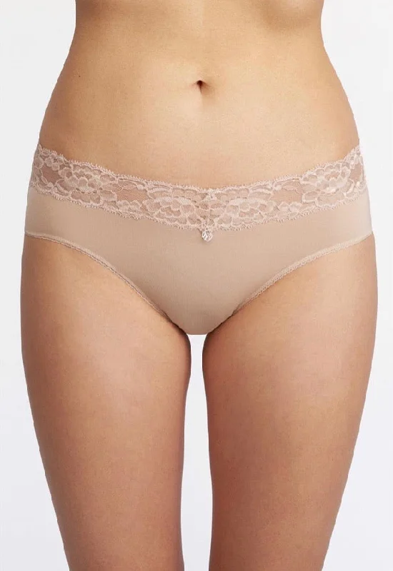 Bra with a plus - size front - closure for easy access​ MONTELLE 9004 BRIEF IN NUDE