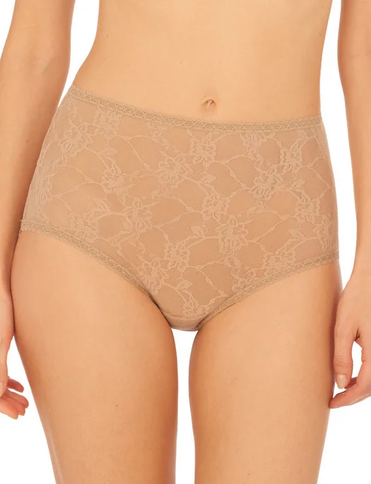 Shaper for a red - carpet event to stand out​ Natori Bliss Allure Full Brief