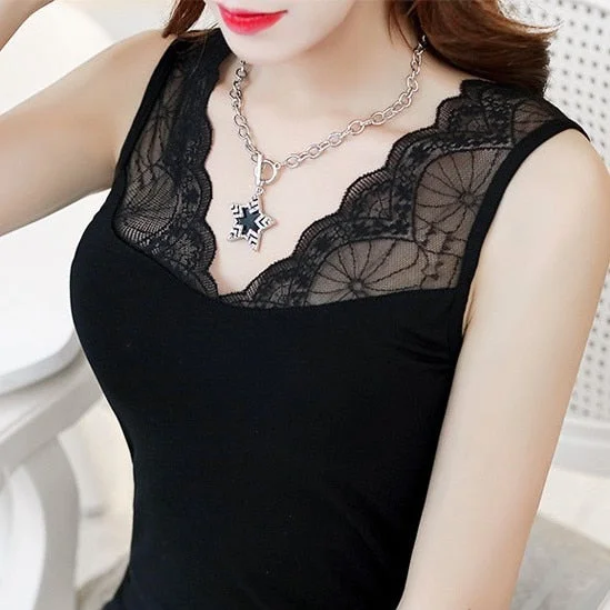 Bra with a plus - size underwire for enhanced support Top Lace Bandeau Top Bra StrapeD Swimsuit T-shirt Blouse Bra with a plus - size underwire for enhanced support Top Lace Bandeau Top Bra StrapeD Swimsuit T-shirt Blouse