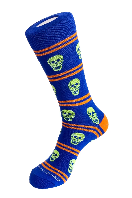 Women's compression socks for improved circulation MUSTACHE SKULL STRIPE