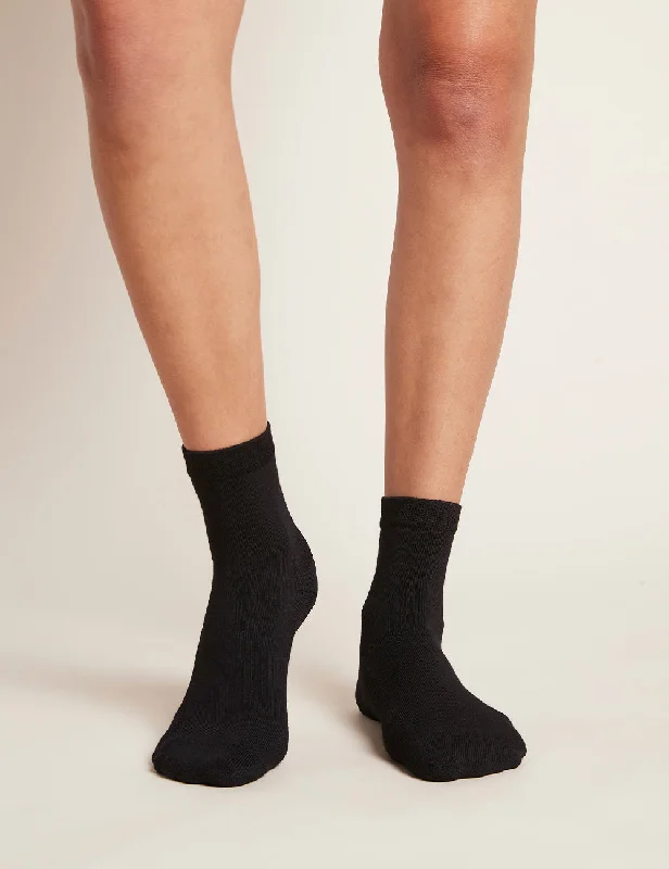 Women's cable - knit ankle socks for a cozy style Women's Everyday Quarter Crew Socks - Black Women's cable - knit ankle socks for a cozy style Women's Everyday Quarter Crew Socks - Black
