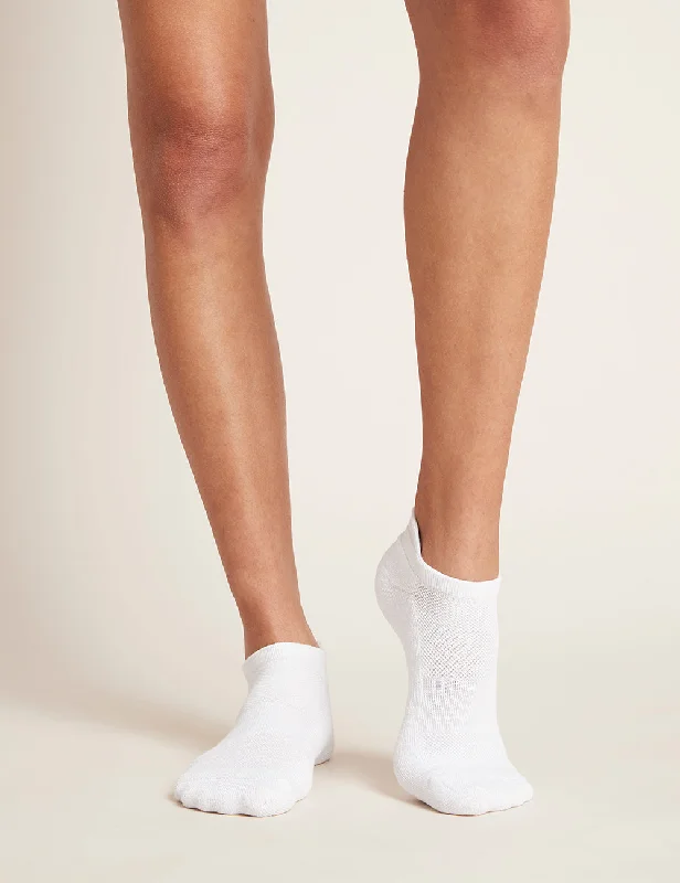 Women's ribbed knee - high socks for a classic look Women's Sport Ankle Socks - White Women's ribbed knee - high socks for a classic look Women's Sport Ankle Socks - White